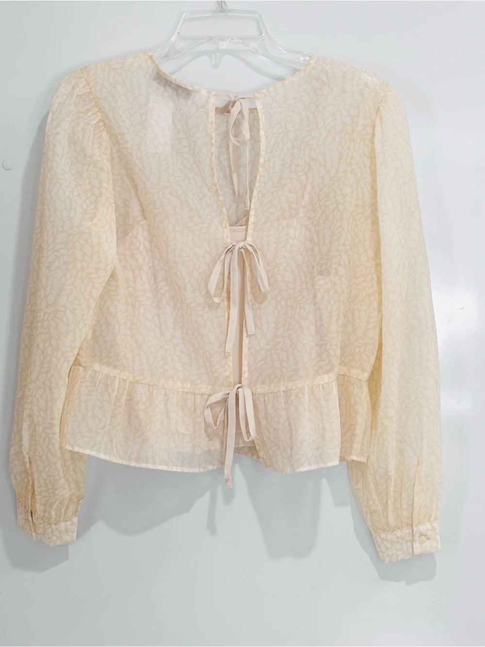 NWT Loft Feather Print Tie Back Peplum Blouse W/ Cami Pale Yellow Size Small